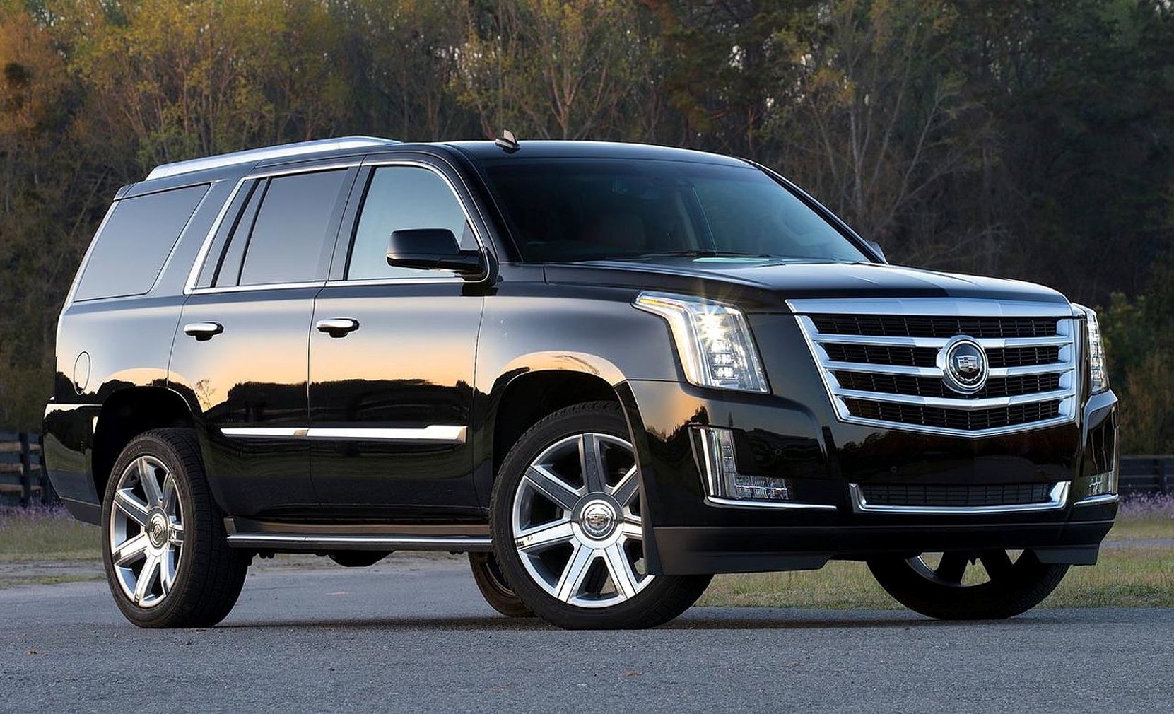 Cadillac Escalade luxury SUV car service New York City — airport transportation NYC to NJ CT MA PA RI